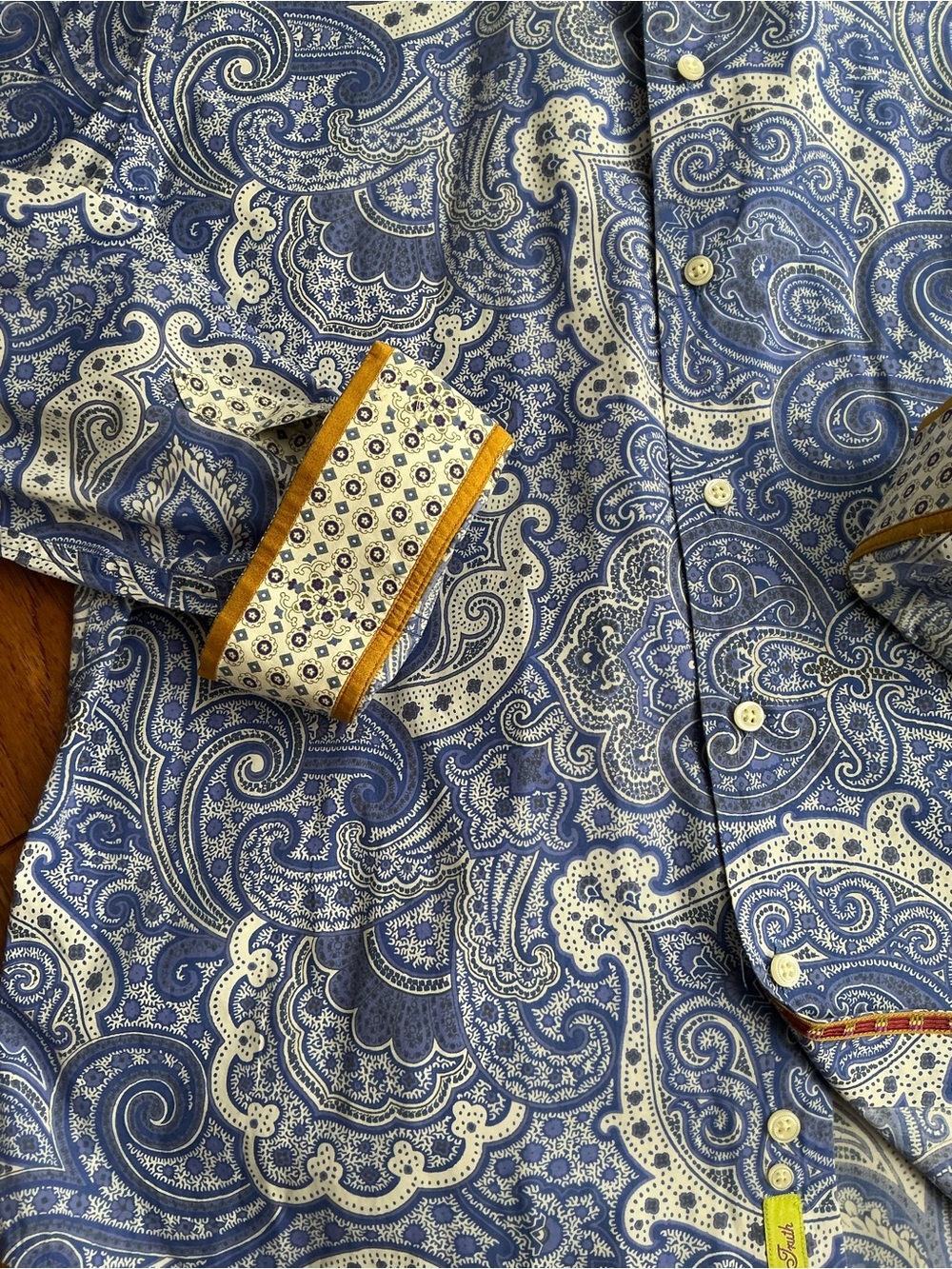Robert Graham Blue and White Paisley Button Down, Yellow Pattern Cuff, XL - Picture 3 of 9